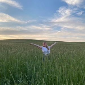 Meet your Posher, Aurora